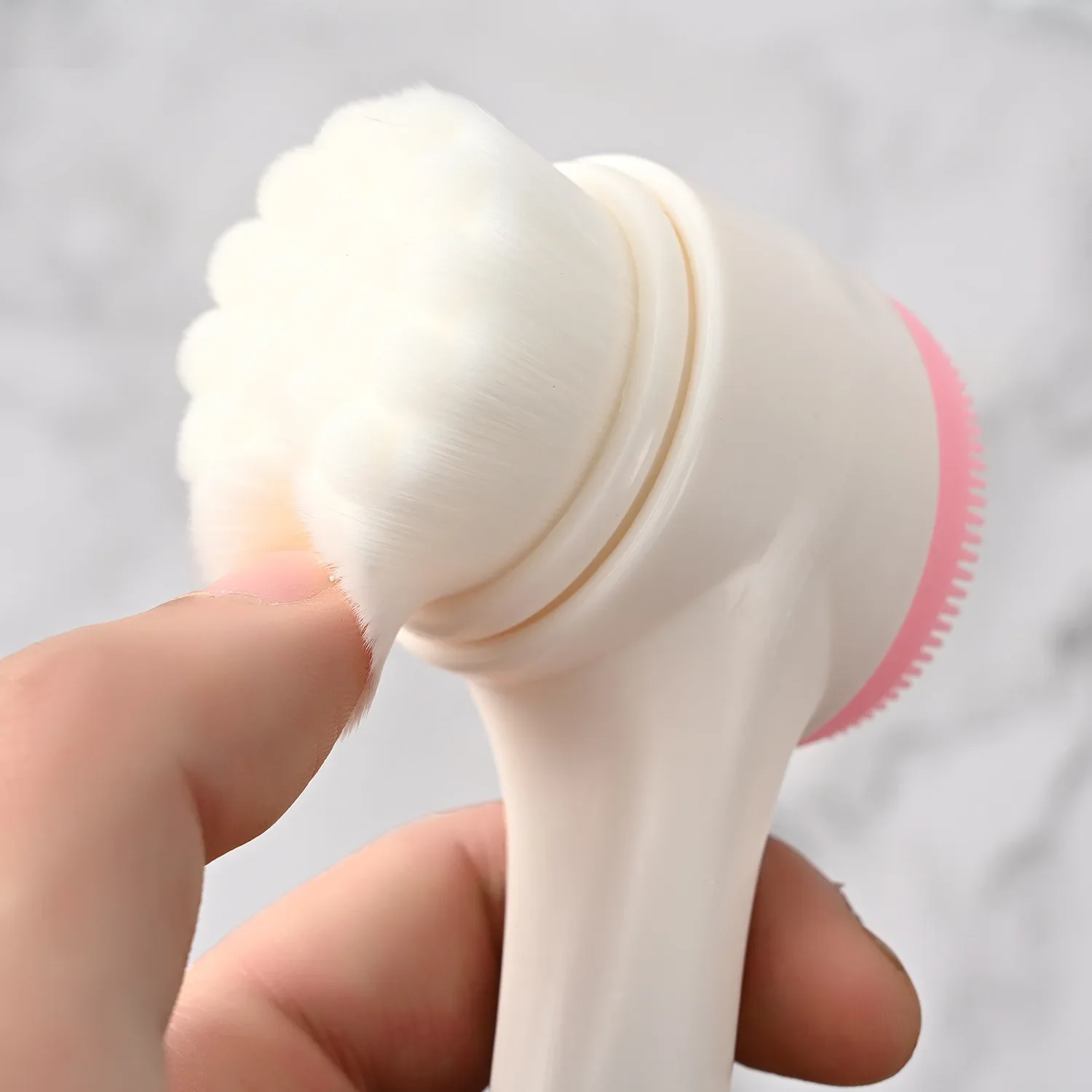 Silicone Face Scrubber Electric - سيليكون الوجه الوجه التطهير فرشاة دليل